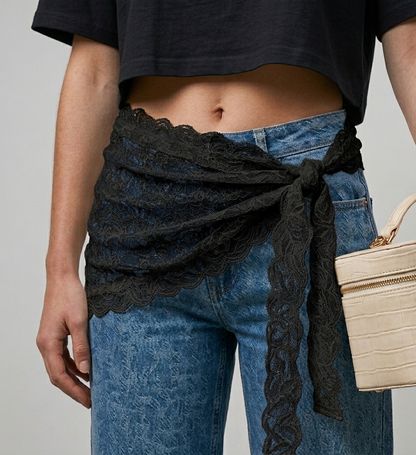Signature Lace Wrap in Black